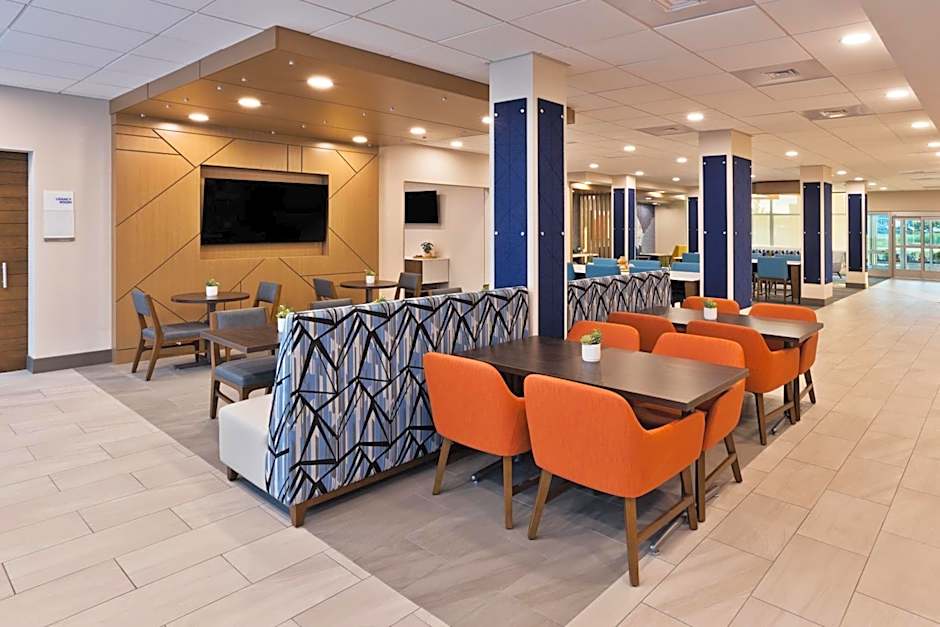 Holiday Inn Express Columbus Northeast By IHG