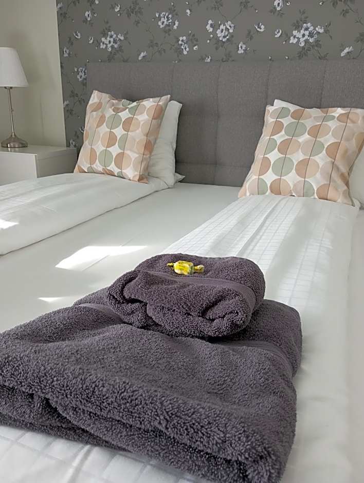 Photo 1 of 17 of Suite