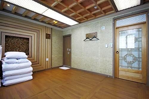 Jeonju Hanok Hotel Kung