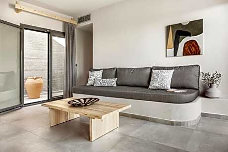 Suite with Private Pool