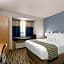 Microtel Inn & Suites By Wyndham Zephyrhills