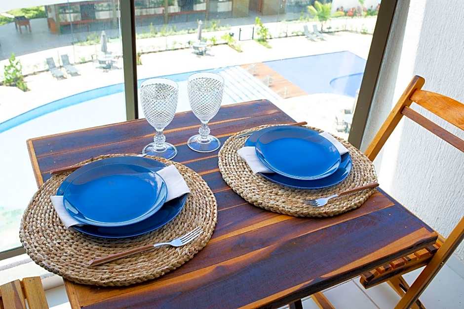 Charmoso Estúdio em Muro Alto com Vista para piscina