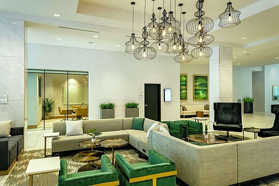 Hilton Garden Inn Seattle/Bellevue Downtown