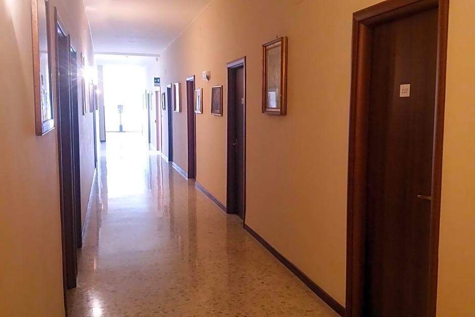 Hotel La Casa Del Pellegrino