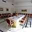 Falaj Daris Hotel