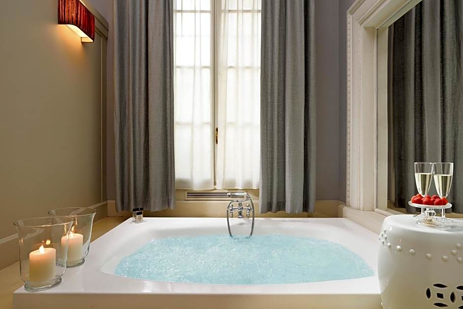 Al Palazzo del Marchese di Camugliano Residenza d'Epoca