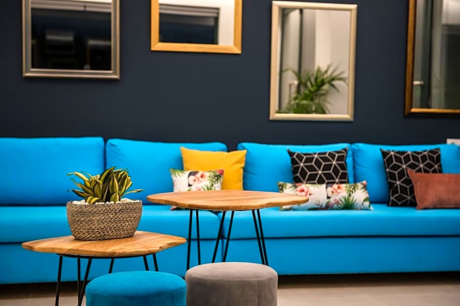 Kristalli Hotel Apartments