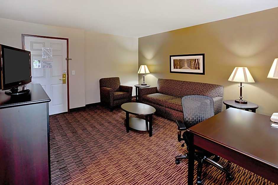 AmericInn by Wyndham Beaver Dam