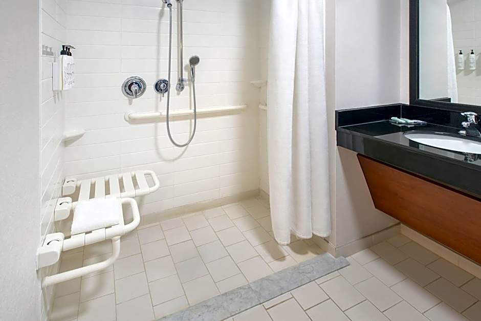 Fairfield Inn & Suites by Marriott Watertown Thousand Islands