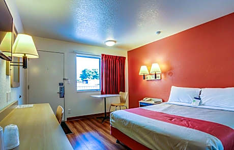 Double Room - Disability Access - Non-Smoking