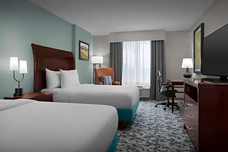 Queen Room with Two Queen Beds - Hearing Access