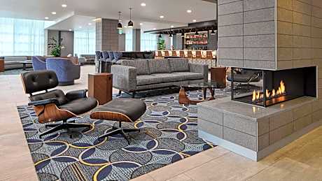 River's Edge Hotel Portland, Tapestry Collection by Hilton