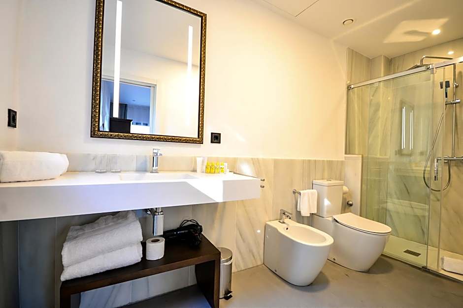 Hotel Legado Alcazar