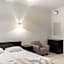 Avion Hotel