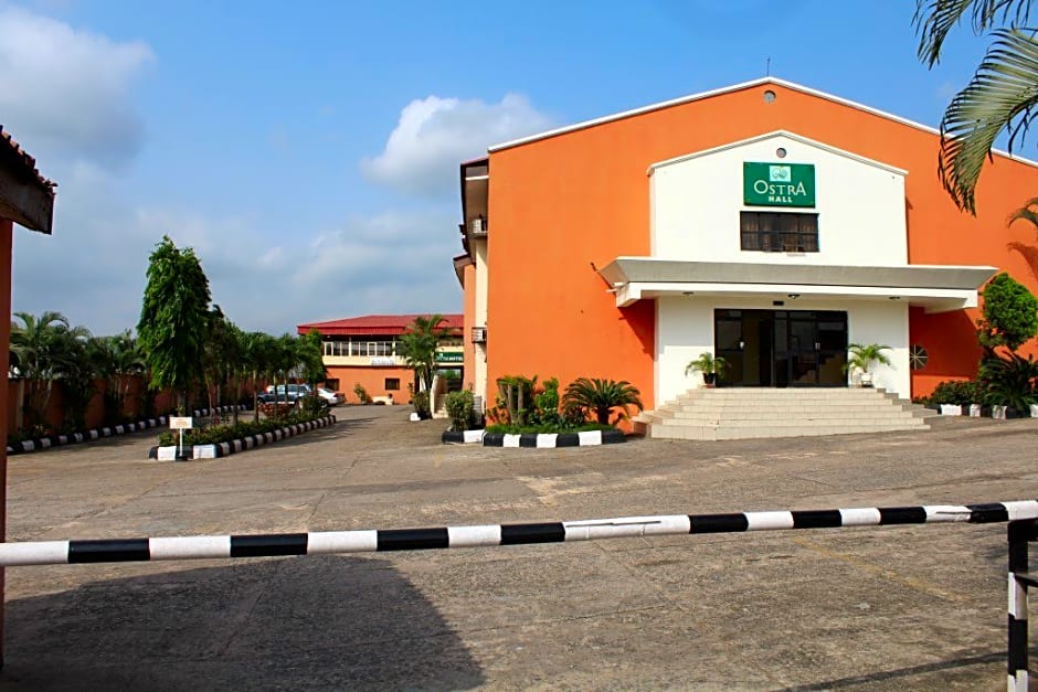 Ostra Hotels