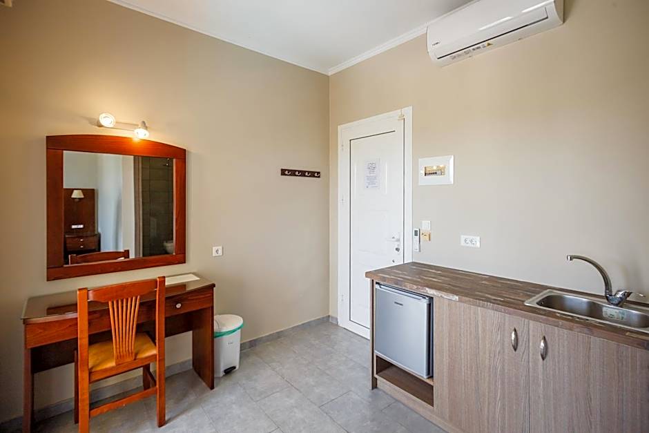 Rose Club Apartments