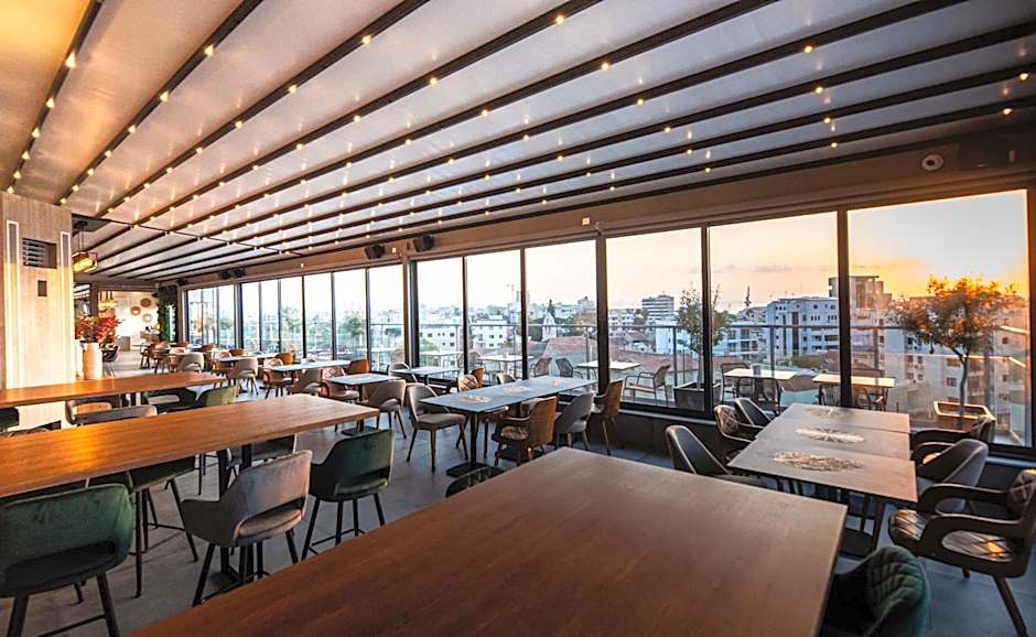Rise Hotel