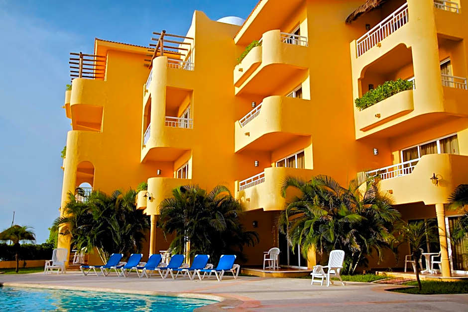 Playa Azul Golf & Beach Resort