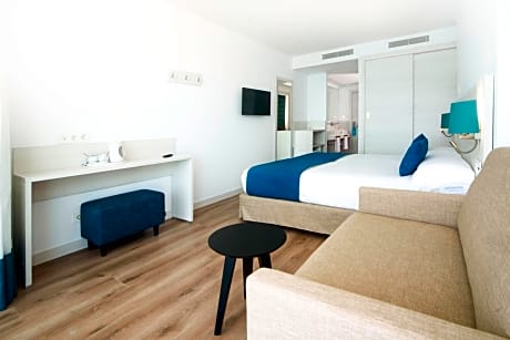 Double Room with Terrace