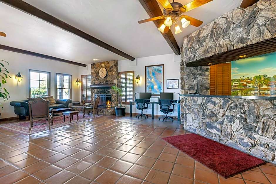 Best Western Plus Hacienda Suites-Old Town