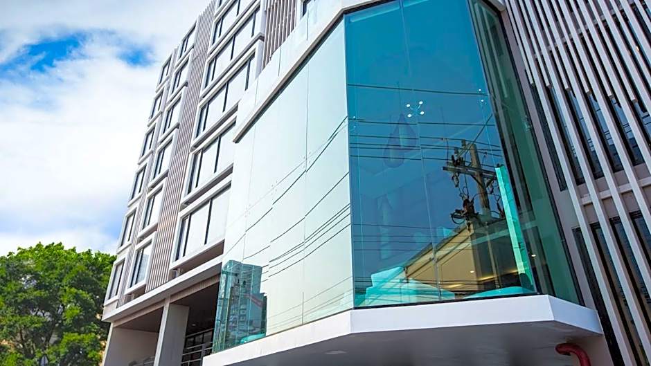 B2 Bangna Premier Hotel