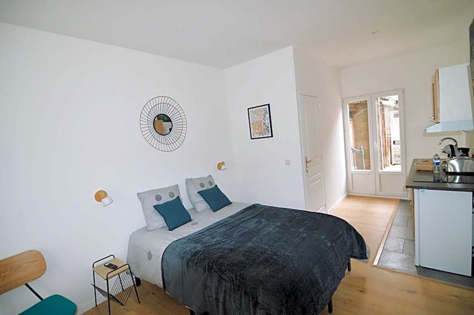 Studios Lsquare Residence AFPA