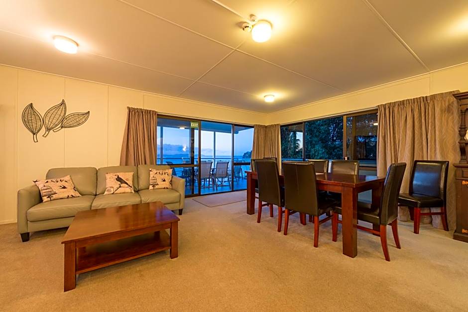 By the Bay Beachfront Apartments