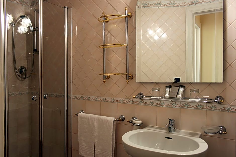 c-hotels De Rose Palace