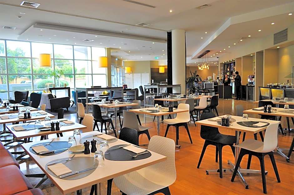 Ibis Melbourne Glen Waverley Hotel