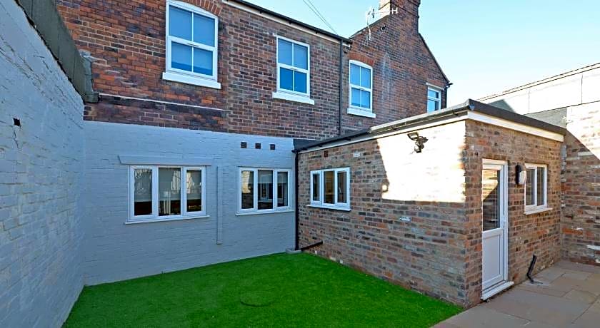 Townhouse PLUS @ London Road Stoke