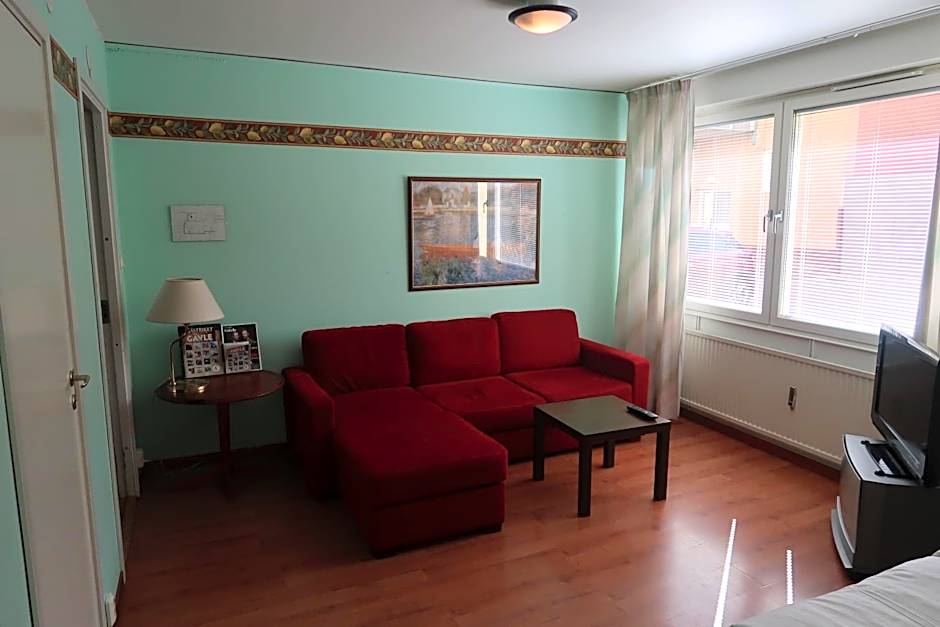 Hotel Aveny Bed & Breakfast