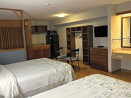 Studio Room with Two Queen Beds Non-Smoking