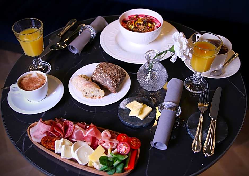 Noble Boutique Hotel - Adults Only