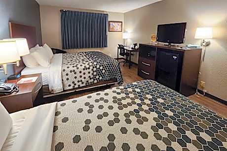 2 Queen Beds Nonsmoking