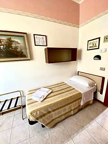 Classic Quadruple Room