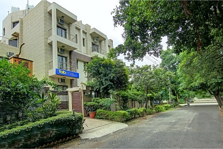 FabHotel Phoenix Hospitality