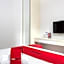 RedDoorz Plus near Cilandak Town Square 2
