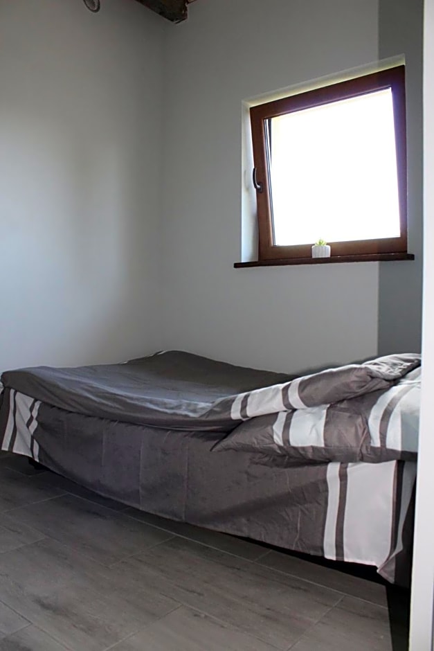 Domek letniskowy 8-osobowy nad jeziorem Wilczyńskim