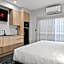 AVENUE MOTEL APARTMENTS