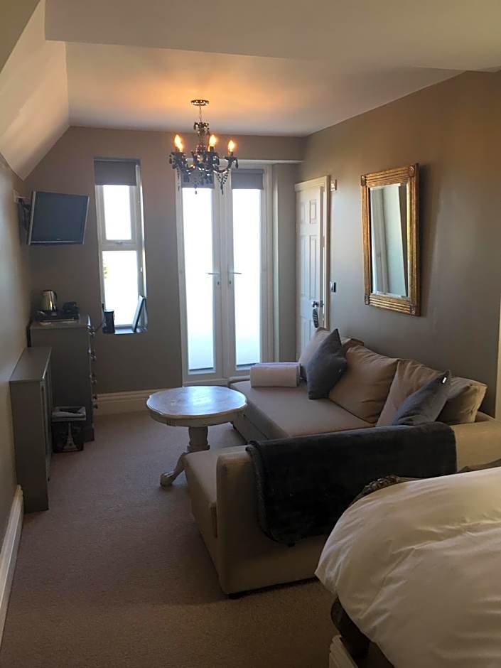 The White House Hotel