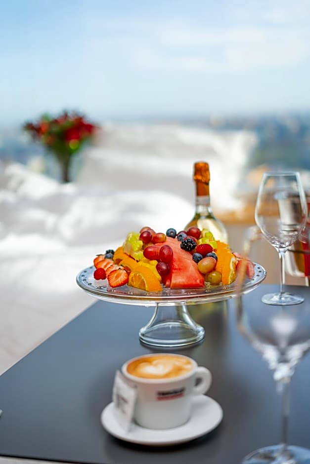 SKY SUITE HOTEL