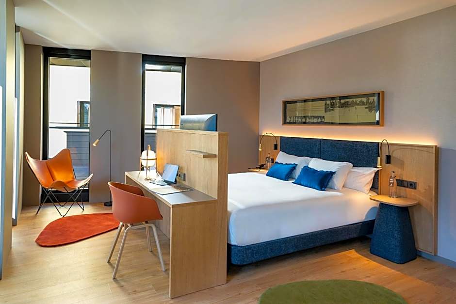 Corner Deluxe Double Room with Terrace — 8 fotoğraftan 1. fotoğraf