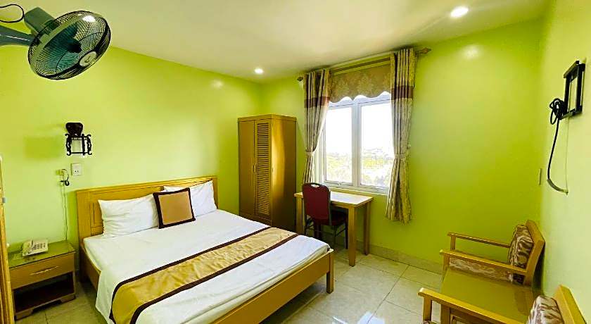 KHÁCH SẠN NGỌC LY 8