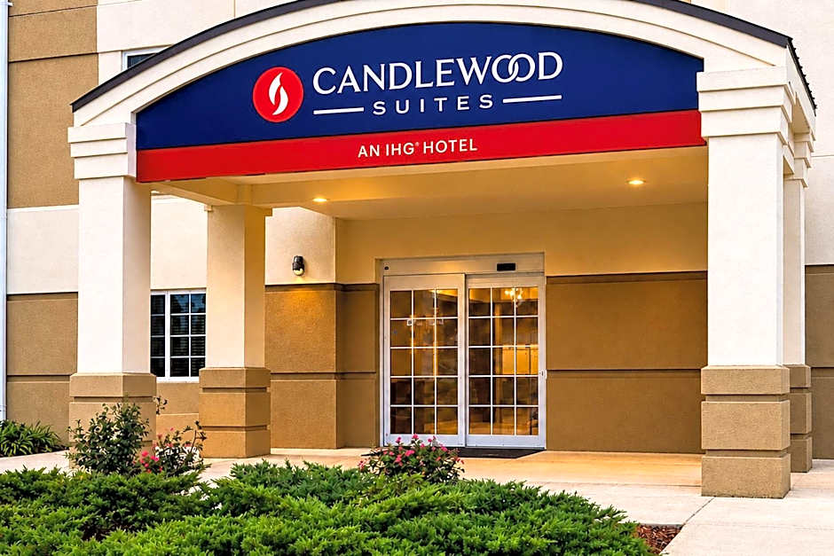 Candlewood Suites Pearl By IHG