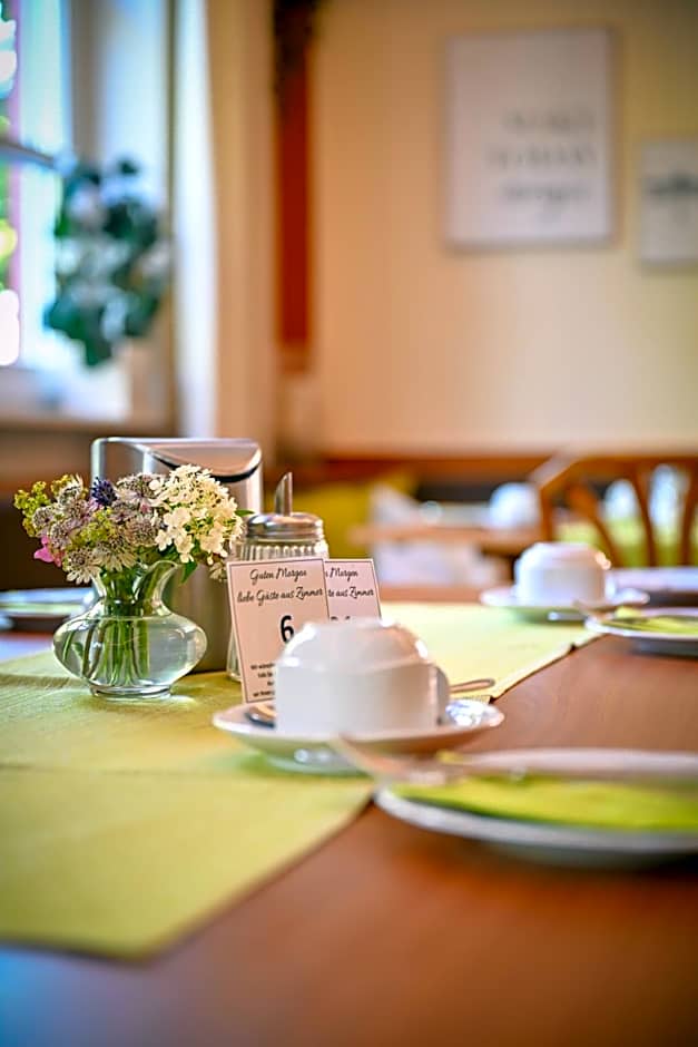 Hotel Mainblick Garni