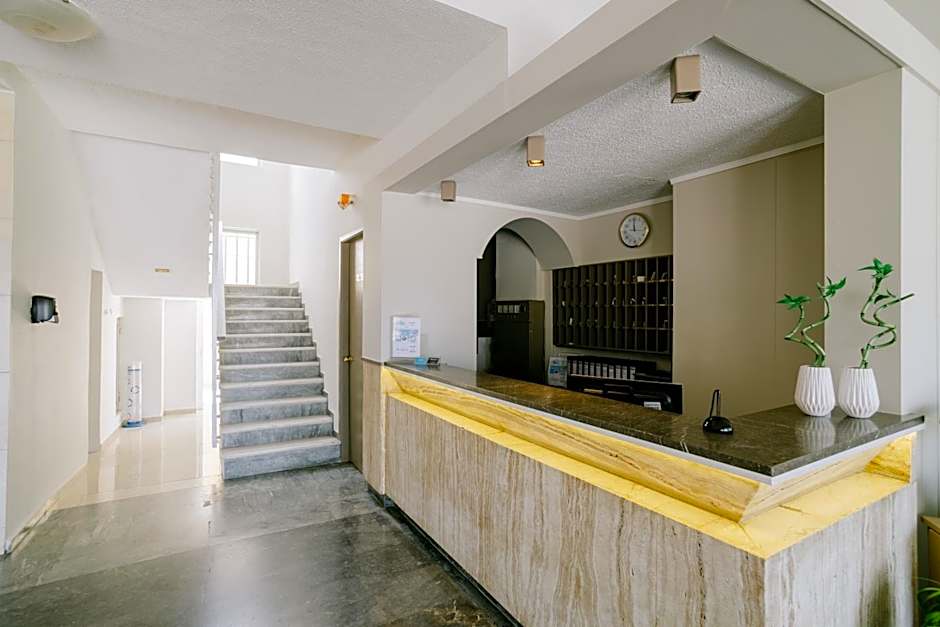 Zephyros Hotel
