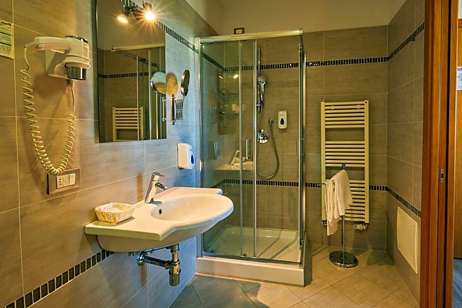 Castelmartini Wellness & Business Hotel