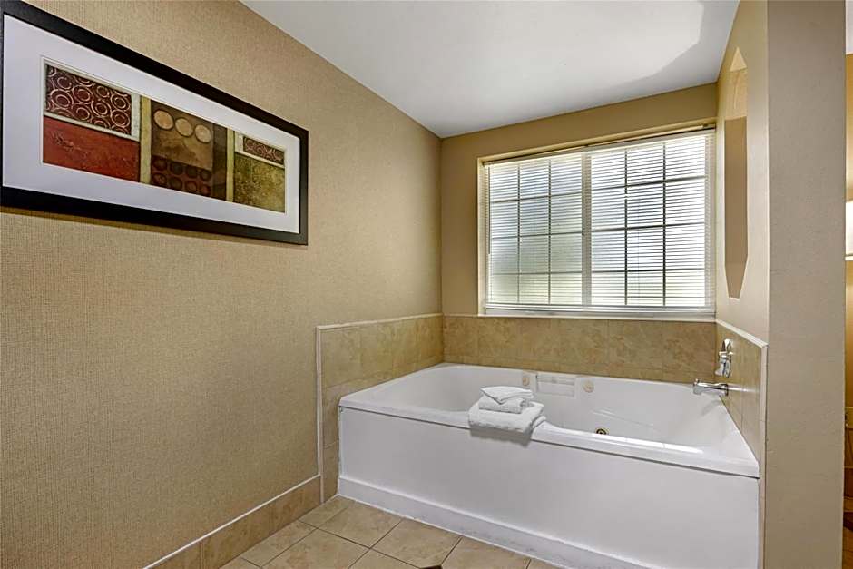 Best Western Plus Prairie Inn