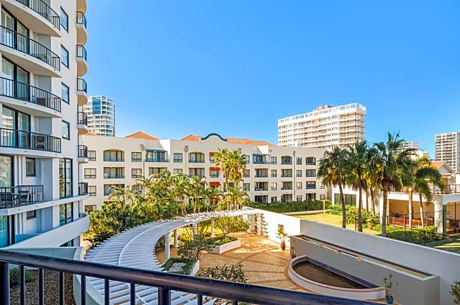 Mantra Coolangatta Beach