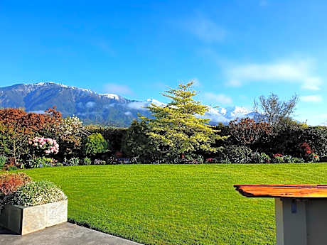 Te Mahuru Retreat